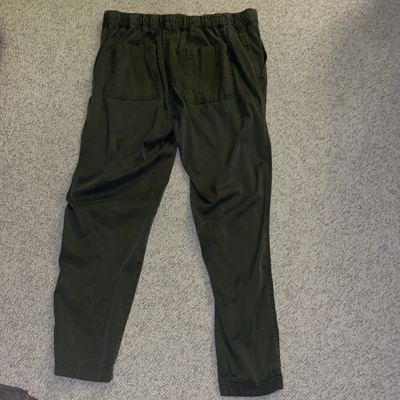 Loft green joggers - Picture 2 of 3